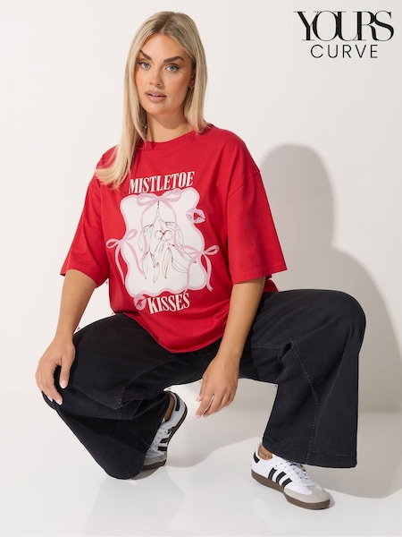 Yours Curve Red Limited Mistletoe Kisses T-Shirt (G10502) | £20