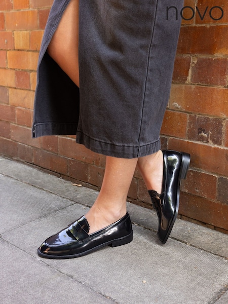 Novo Black Standard Fit Carmella Loafers (G10880) | £36