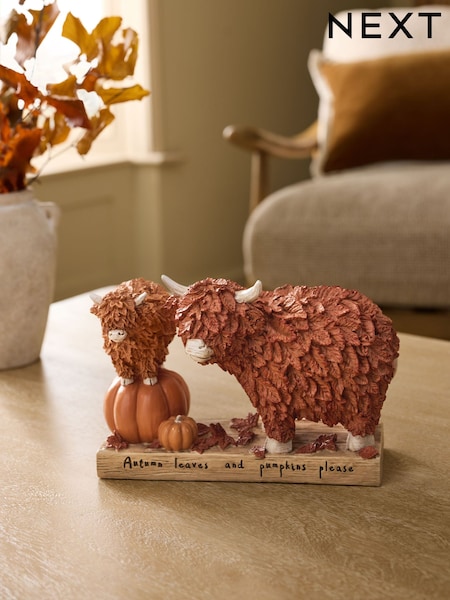 Leafy Autumn Hamish The Highland Cow Sentimental Ornament