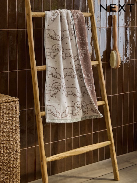 Daphne The Dachshund Towel