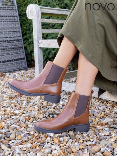 Novo Brown Dottie Flat Chelsea Ankle Boots (G53444) | £40