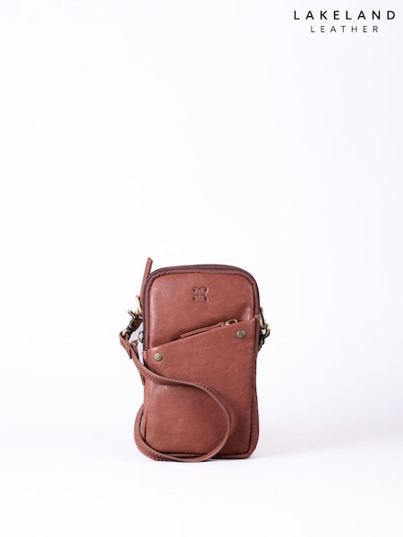 Lakeland Leather Brown Harstone Travel Bag (G55677) | £40