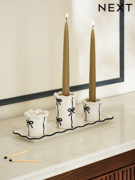 Bow Detail Candle Plate
