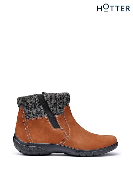 Hotter Brown Wide  Fit Malham Zip Boots (G64752) | £95