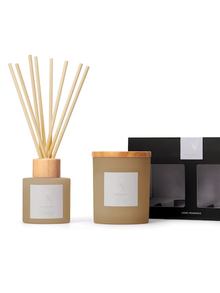 Aroma Naturals Lilac Frosted Lemon Lavender Candle and Diffuser Gift Set (G66398) | £20