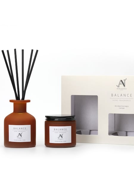 Aroma Naturals Brown Aromatherapy Balance Candle & Diffuser Gift Set (G66402) | £19