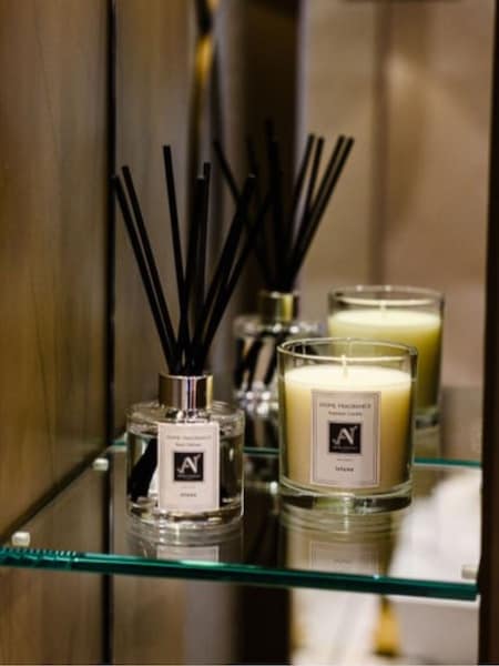 Aroma Naturals Clear Minimalist Luxe Infame Candle & Diffuser Giftset (G66414) | £19