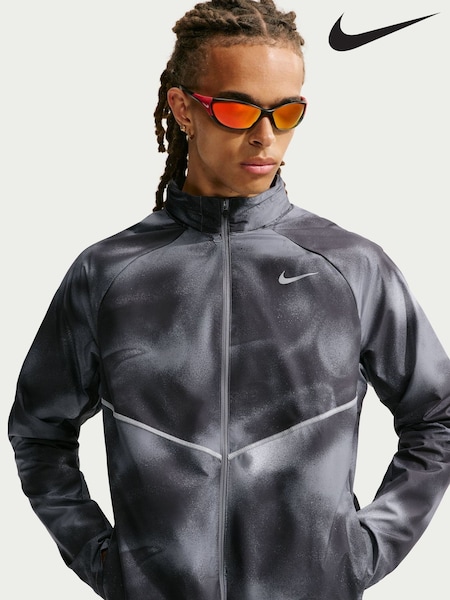 Black - Regular Nike Miler Uv Repel Running Jacket