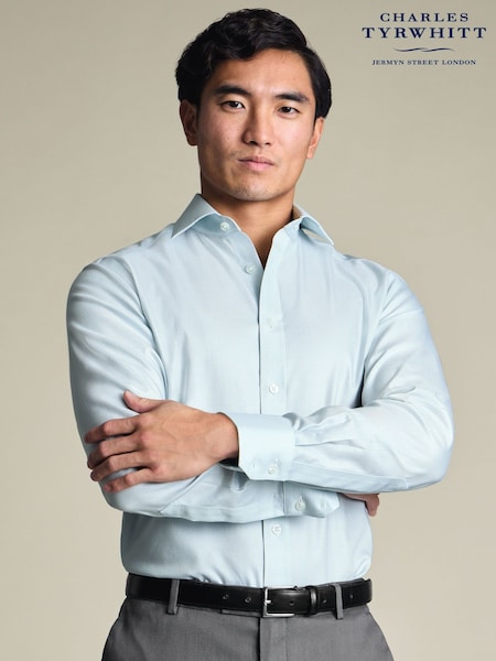 Charles Tyrwhitt Green Non-Iron Weave Cutaway Shirt (G82939) | £75