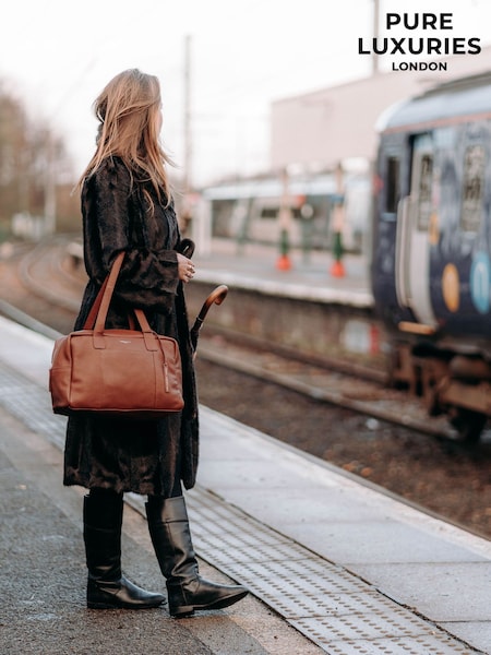 Pure Luxuries London 'Airgo' Women's Leather Cabin Bag (G85918) | £59