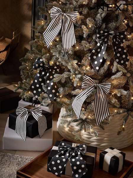Set Of 6 Bow Christmas Baubles