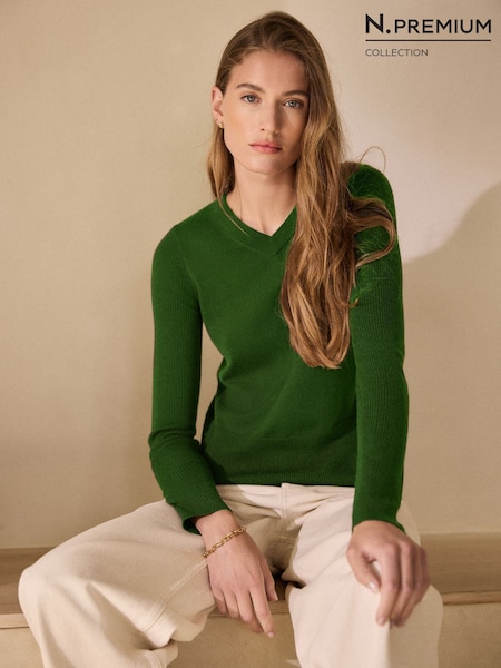 Forest Green - Lightweight Merino Wool V-neck Jumper