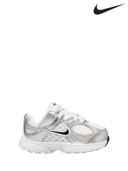 Nike White Infant V5 Runner Trainers (H10989) | £38