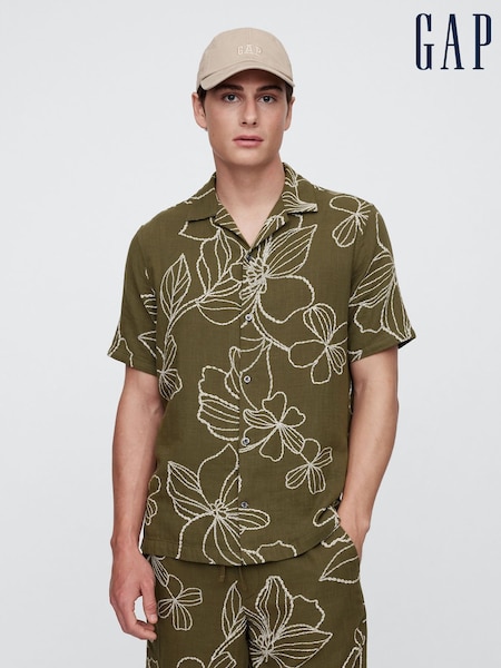 Gap Khaki Green Gauze Holiday Shirt in Standard Fit (H13985) | £35