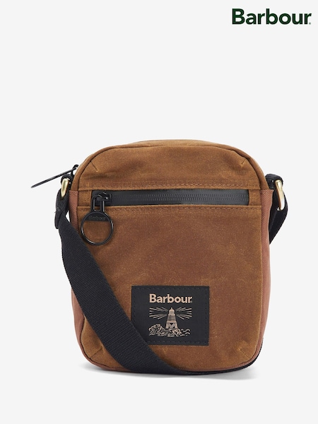 Barbour® Brown Field Wax Cbod Bag (H15000) | £53