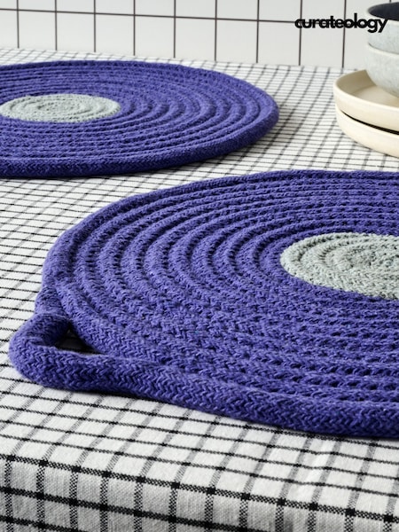 Curateology Set of 4 Blue Penn Round Placemats (H15007) | £40