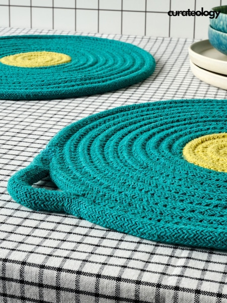 Curateology Set of 4 Green Penn Round Placemats (H15011) | £40