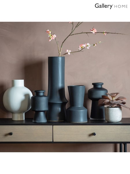 Gallery Home White Omari Vase (H17481) | £55
