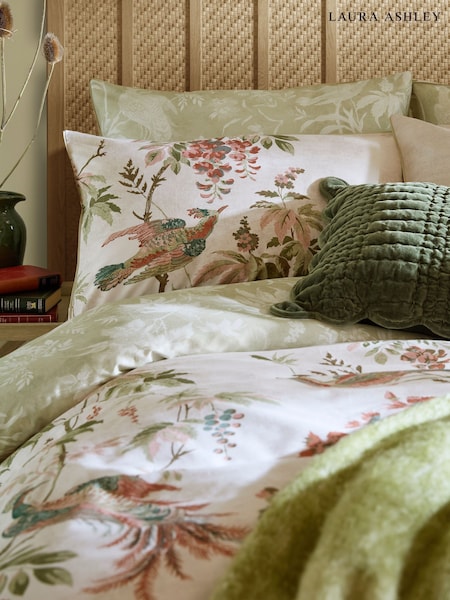 Laura Ashley Set of 2 MultiSage Attleton 220 Thread Count Pillowcases (H20106) | £25