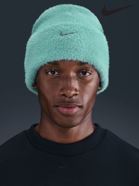 Nike Green Embroidered Swoosh Logo Beanie (H22018) | £33