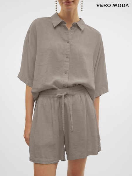 VERO MODA Natural Tie Waist Linen Mix Shorts (H24128) | £28