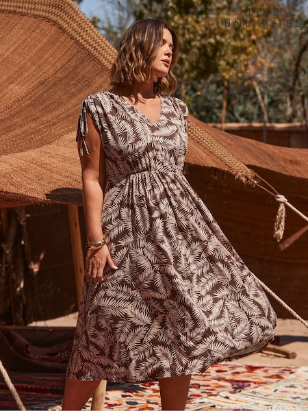 Live Unlimited Cream Leaf Print Drawstring Sleeve Dress (H29937) | £65