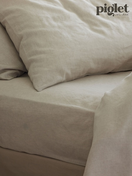 Piglet in Bed Oatmeal Fitted Sheet (H44804) | £99 - £149