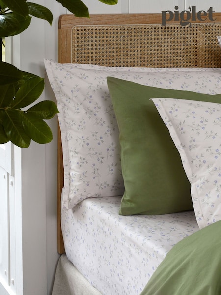 Piglet in Bed Spring Sprig Fitted Sheet (H44846) | £55 - £85
