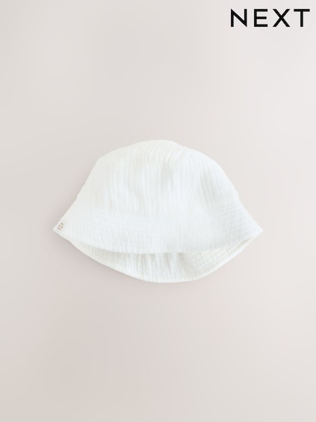 White Crinkle Baby Bucket Hat (H46043) | £6
