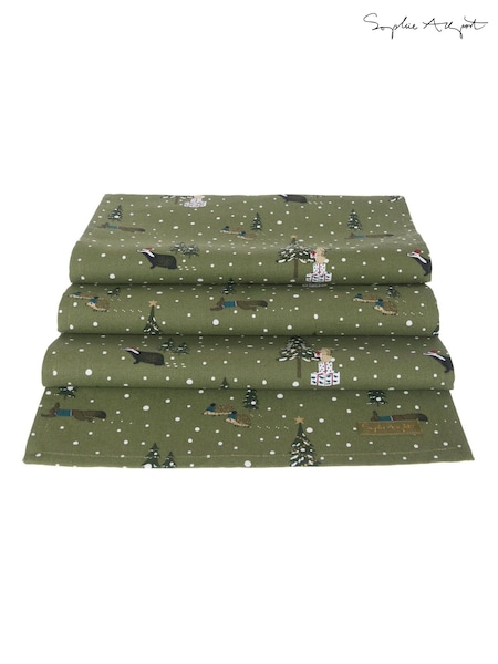 Sophie Allport Forest Green Festive Forest Table Table Runner (H46063) | £34