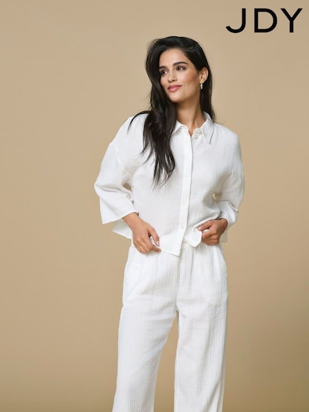 JDY White 100% Cotton Cheesecloth Cropped Shirt with 3/4 Sleeves (H49542) | £28