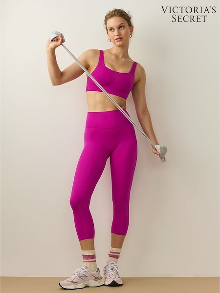 Victoria's Secret Berrylicious Purple Back Close Featherweight Max™ High Support Sports Bra (H56203) | £45