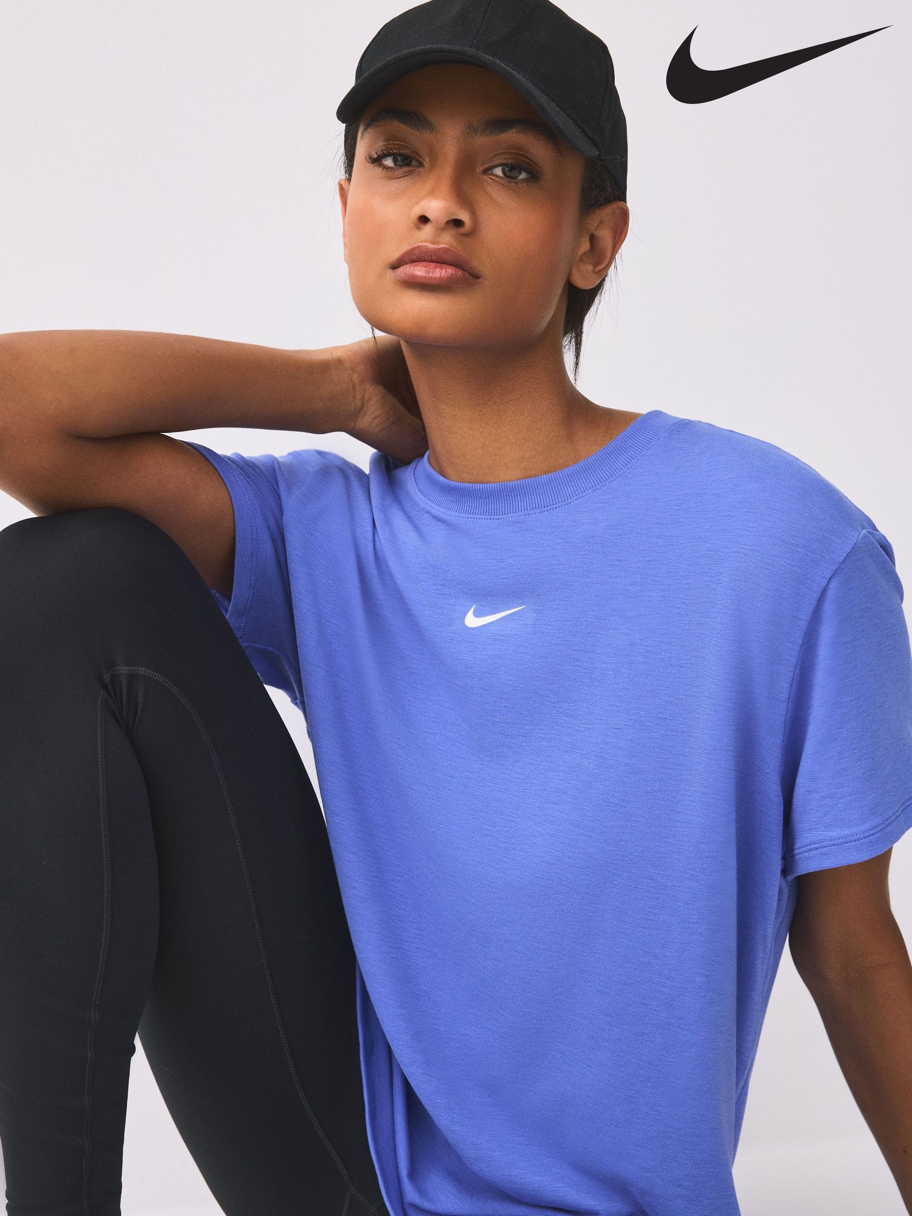 ladies nike tshirts