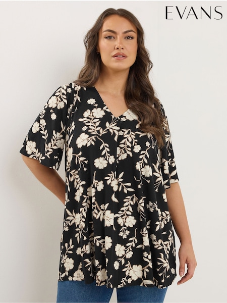 Evans Cream Pleated Swing Blouse (H83233) | £26