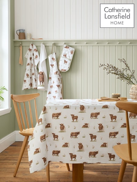 Catherine Lansfield Natural Angus Highland Cow Cotton Table Cloth (H87109) | £27