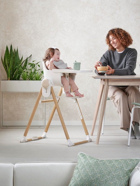 Mamas & Papas Brown Cashmere Eno Highchair (H88542) | £219