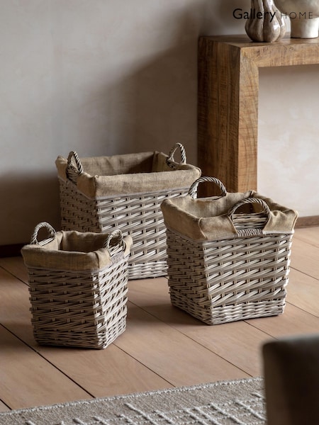 Gallery Home Set of 2 Natural Lined Square Woven Willow Baskets (H93152) | £82