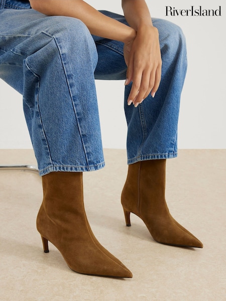 River Island Brown Wide Fit Suedette Point Toe Kitten Heel Boots (H94573) | £66