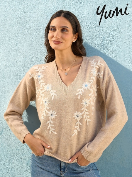 Yumi Natural Relaxed Floral Embroidered V-Neck Knitted Jumper (H97048) | £50