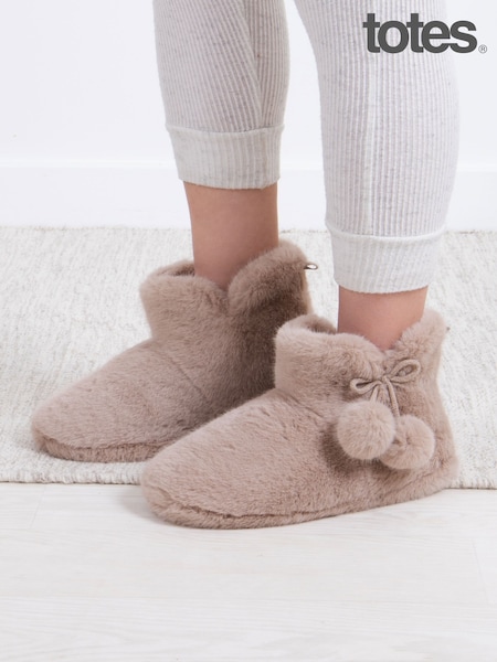 Totes Cream Toasties Ladies Faux Fur Boot Slippers (H97339) | £30