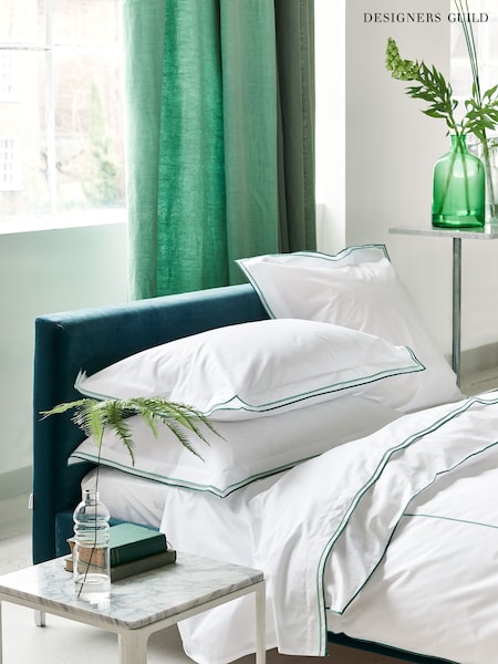 Designers Guild Set of 2 Porcelain Green Astor 400 Thread Count Pillowcases (H97485) | £50