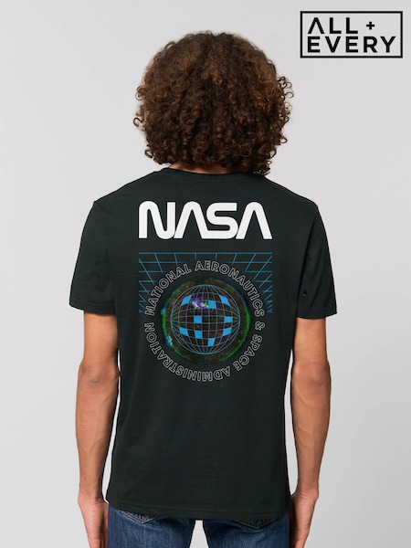 All + Every Black NASA Globe Retro Art Back Print Men's T-Shirt (H97719) | £25