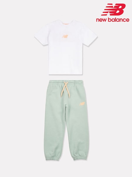 New Balance White Floral Logo T-Shirt and FT Joggers Set (H98188) | £35