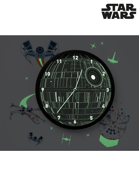 Star Wars Glow In The Dark Wall Clock (K84542) | £30