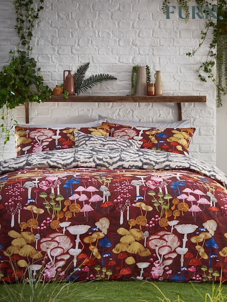 furn. Red Amanita Abstract Mushroom Reversible Duvet Cover and Pillowcase Set (K85981) | £16 - £32