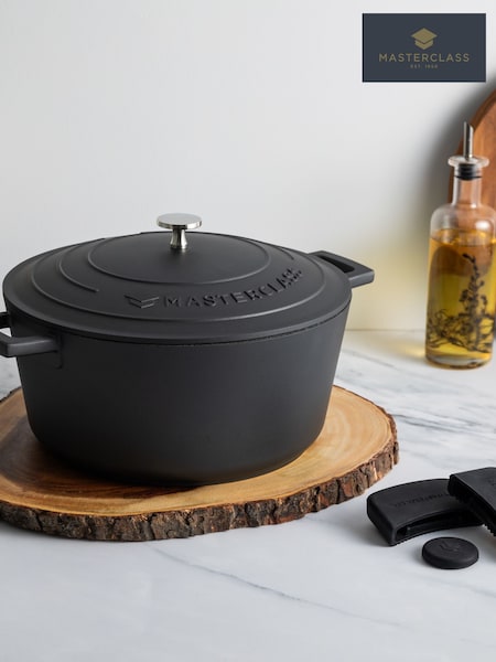 Masterclass Cast Aluminium Casserole Dish With Handle Set
