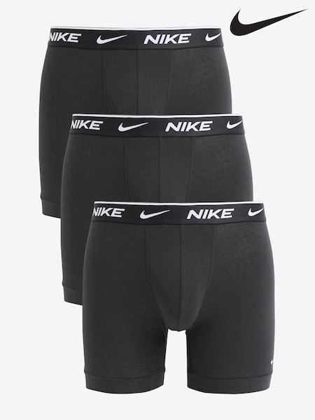 Nike Black Boxer Briefs 3 Pack (N00671) | £32