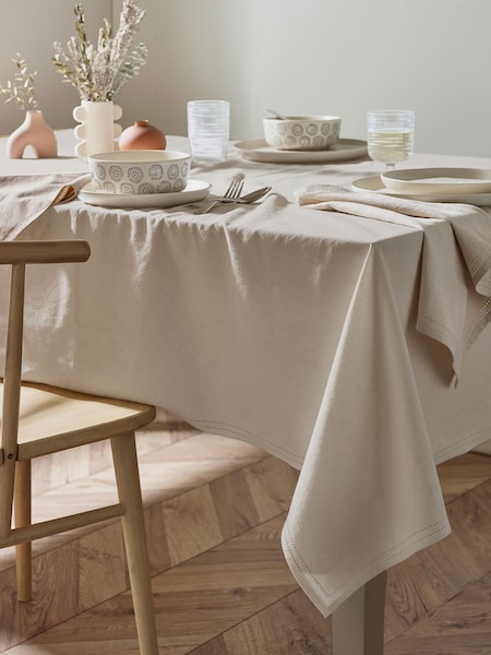 Natural Linen Look 100% Cotton Table Cloth (N01282) | £28 - £36