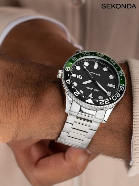 Sekonda Mens Silver Tone Ocean 43mm Analogue Watch With Case And Stainless Steel Bracelet With Black Dial (N07285) | £50