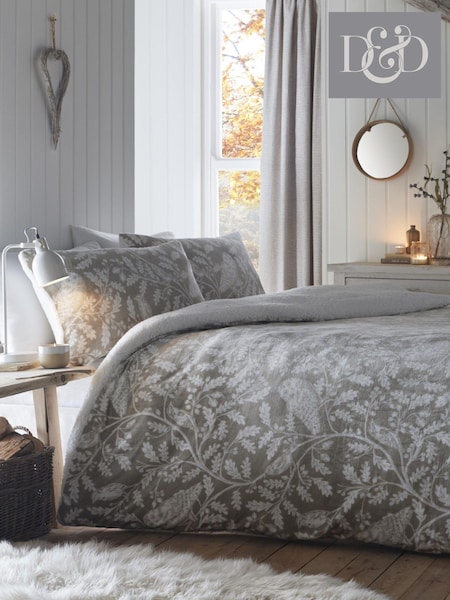 Dreams & Drapes Green Woodland Owls Plush Fleece Bedspread (N14519) | £22